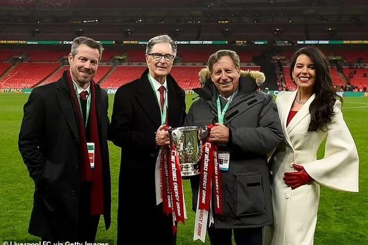 Ông chủ Liverpool tuyên bố không bán câu lạc bộ