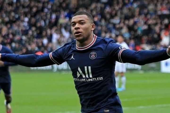 PSG: Cải cách hàng công, coi Kylian Mbappe là 'lá bùa hộ mệnh', 'giải phóng' hóa đơn tiền lương Messsi và Neymar?