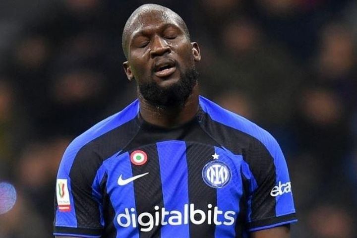 Lukaku lại nặng 103 kg