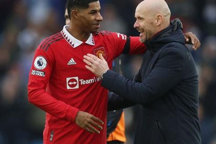 8 'gián điệp' tiềm phục ở sân Nou Camp, Man United quyết thắng Barcelona