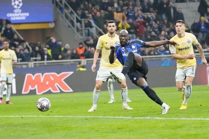 Lukaku đã trở lại, Inter đánh bại Porto 1-0