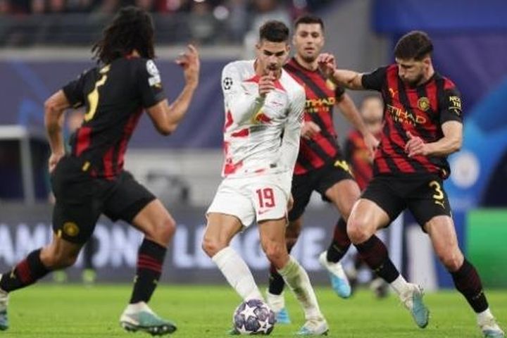 Man City hòa thất vọng trên đất Đức tại Champions League