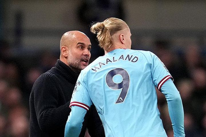 Pep Guardiola đang 'mắc kẹt' cùng Erling Haaland?