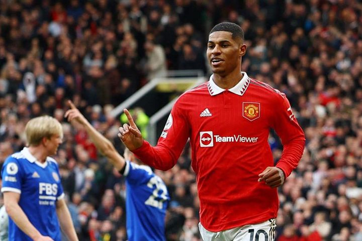 HLV Barcelona khen Man Utd mạnh hàng đầu châu Âu trước trận lượt về Cúp C2
