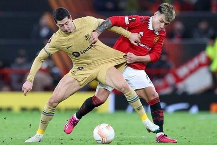 Xác định 8 đội bóng xuất sắc vào vòng 1/8 Europa League