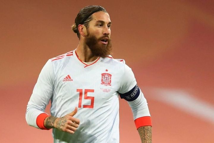Sergio Ramos giã từ sự nghiệp quốc tế