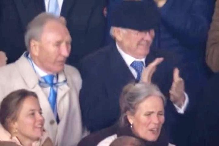 Phản ứng của Sir Alex khi MU lội ngược dòng