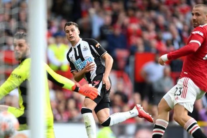 Giới chủ Arab của Newcastle treo thưởng cho chiến thắng trước MU