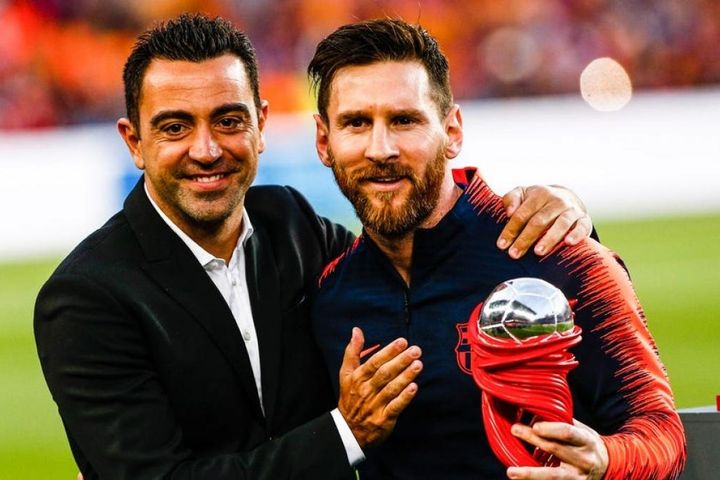 HLV Xavi liên hệ đưa Messi trở lại Barca