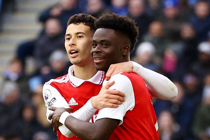 Tân binh tỏa sáng giúp Arsenal củng cố ngôi đầu