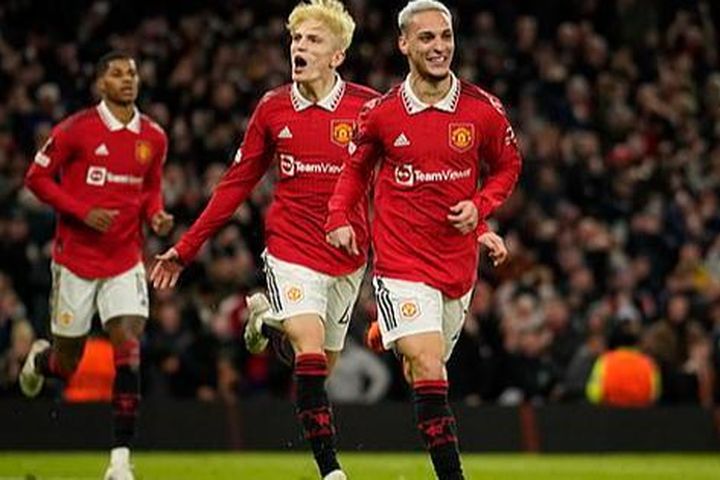 Loại Barcelona, Man United chạm trán Real Betis ở Europa League