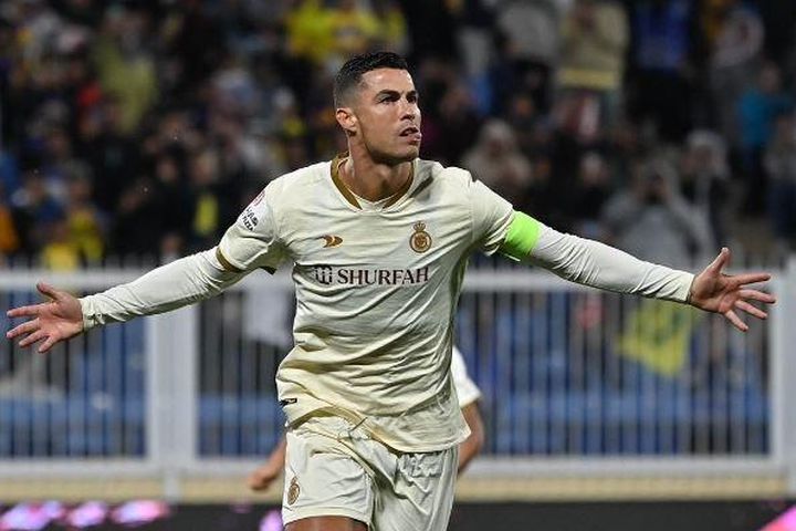 Ronaldo lập hat-trick trong 36 phút