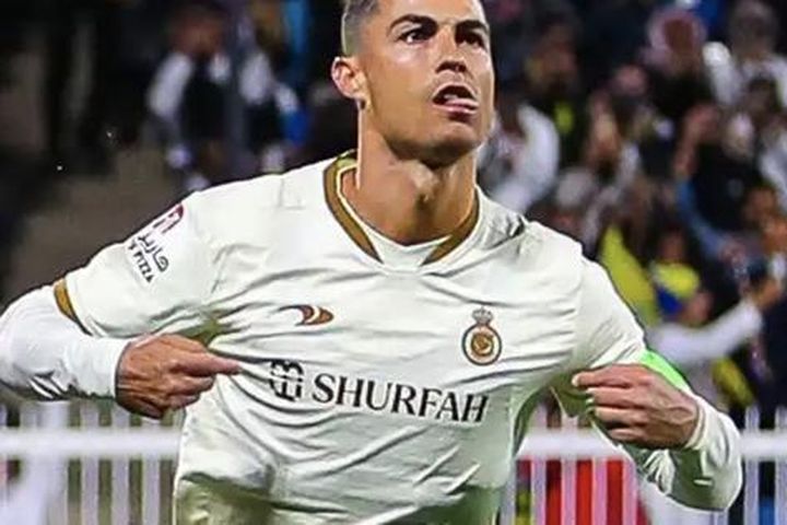 Ronaldo bùng nổ, đua danh hiệu 'Vua phá lưới' xứ Ả Rập