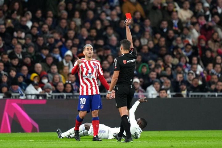 Rudiger bị cầu thủ Atletico Madrid hành hung, Real Madrid suýt thua trận