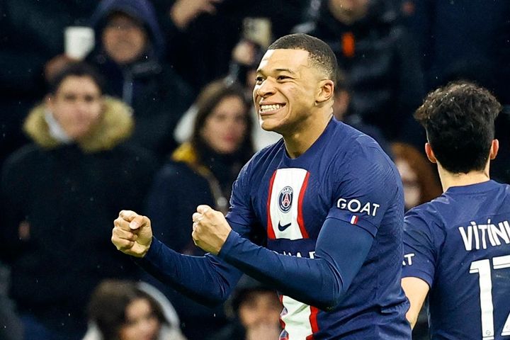 Mbappe trở thành chân sút hay nhất lịch sử PSG