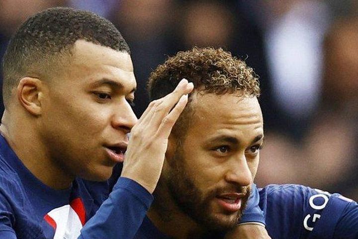 PSG ưu tiên gia hạn với Mbappe hơn giữ chân Messi