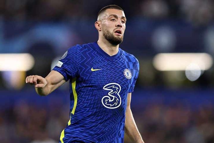 Tin mới nhất bóng đá tối 28/2: Man City quan tâm tới Kovacic