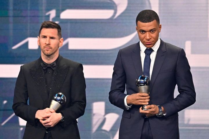 Messi xuất sắc nhất thế giới vẫn gây tranh cãi