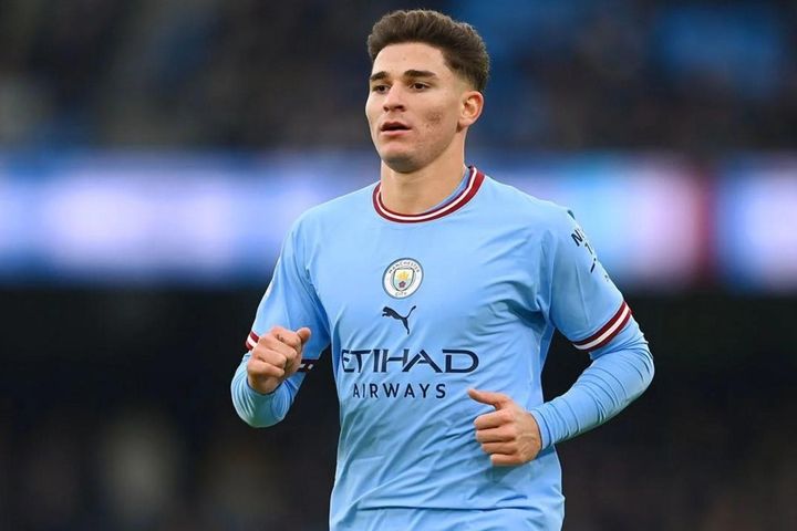 Nhà vô địch World Cup sẵn sàng rời Man City