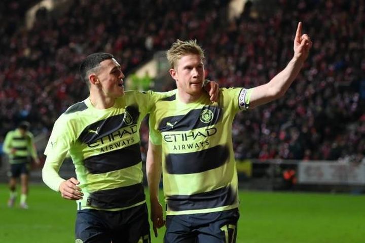 Man City nhẹ nhàng vào tứ kết FA Cup