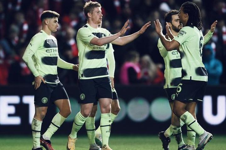 Thắng đậm dễ dàng, Man City giành vé vào tứ kết FA Cup