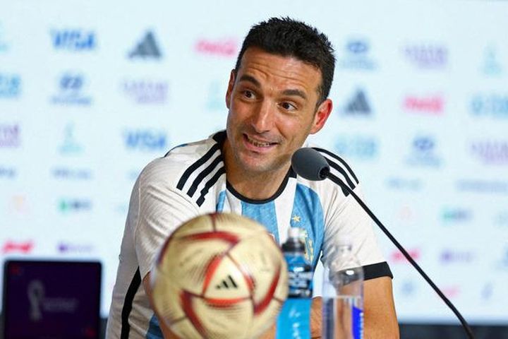 HLV Lionel Scaloni gia hạn hợp đồng với ĐT Argentina
