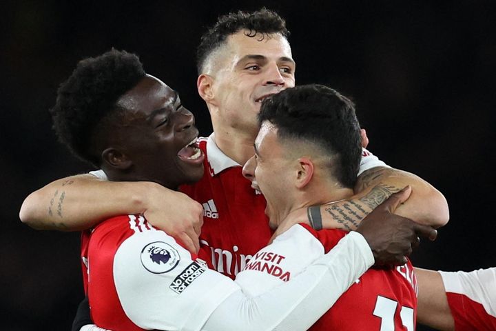 Arsenal nâng khoảng cách với Man City lên 5 điểm
