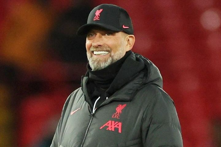 Jurgen Klopp thách thức Man United