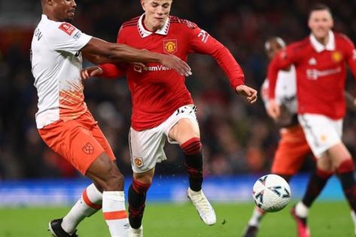 Ngược dòng siêu đỉnh, Man United giành vé tứ kết FA Cup