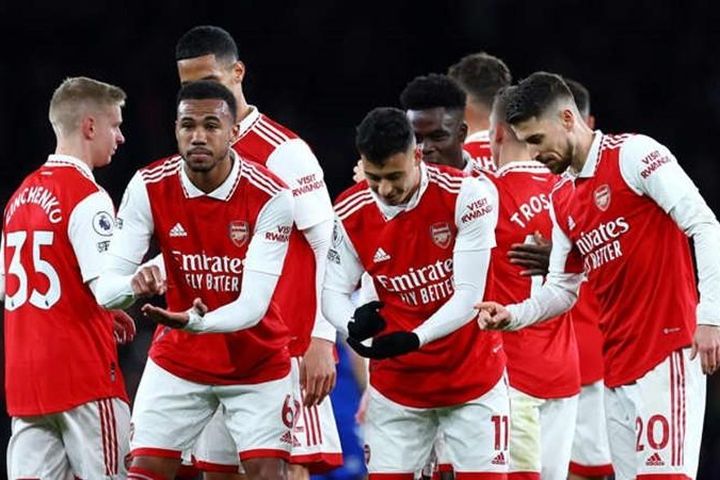 Vùi dập Everton, Arsenal tạo cách 5 điểm ở ngôi đầu