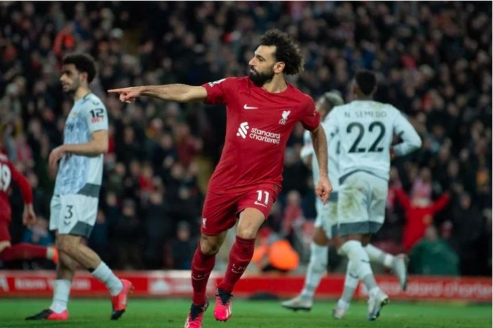Đánh bại Wolves, Liverpool thổi lửa vào cuộc đua top 4 Premier League