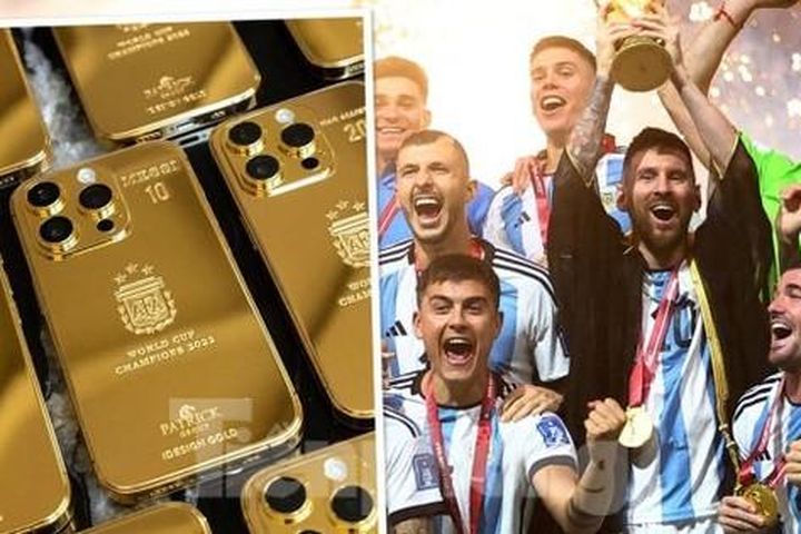 Messi chi 5 tỷ để mua iPhone mạ vàng tặng ĐT Argentina