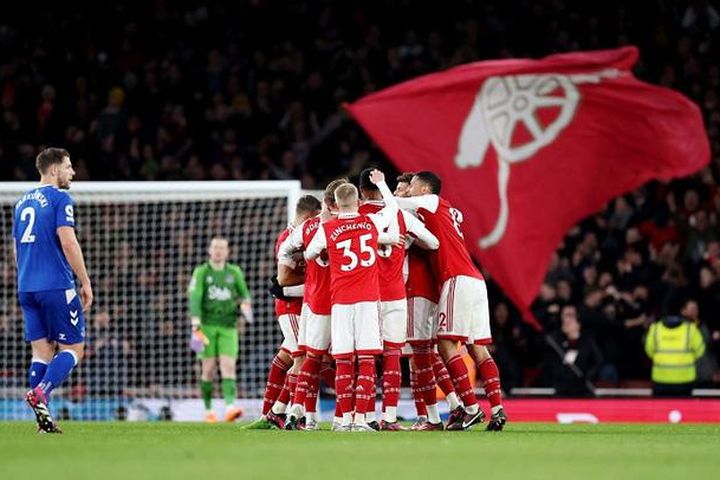 Thắng đậm trước Everton, Arsenal củng cố ngôi đầu Ngoại hạng Anh