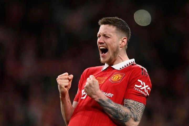 Vì sao Weghorst không ghi bàn vẫn được Man Utd trọng dụng hơn Ronaldo?