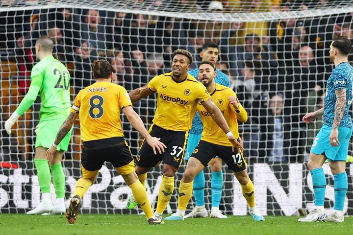 Phung phí cơ hội, Tottenham phơi áo trước Wolves