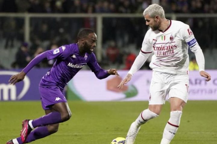 Kết quả bóng đá Fiorentina - AC Milan: Đòn đau choáng váng, 'Nhà Vua' sa lầy (Serie A)