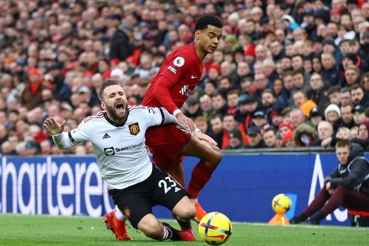 Man United và combo '7 cái tát điếng người' từ Liverpool tại giải Ngoại hạng Anh