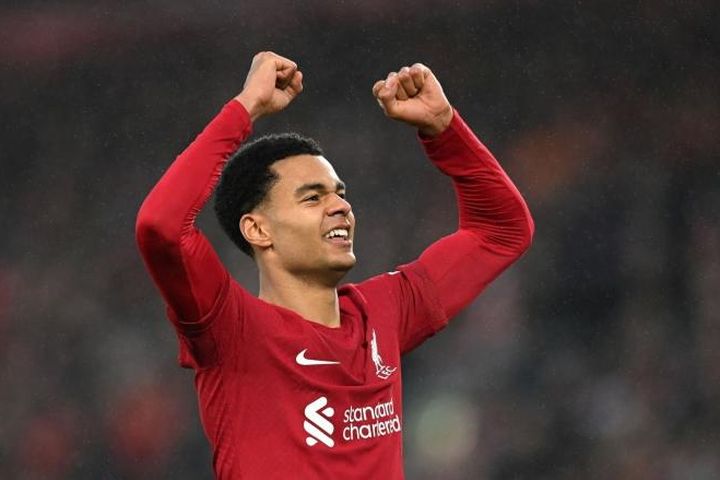 Liverpool đè bẹp Man Utd 7-0
