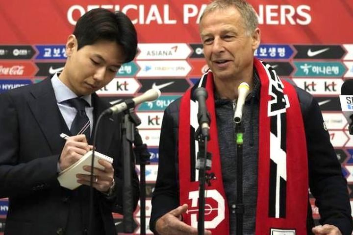 HLV Klinsmann hứa gì khi nắm tuyển Hàn Quốc?
