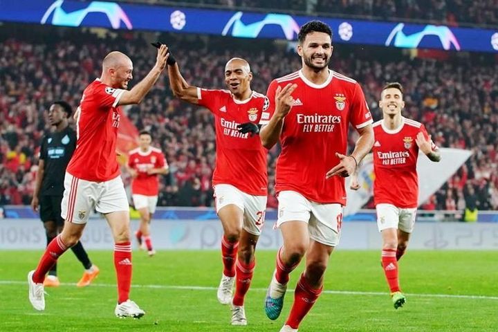 Benfica dễ dàng vào tứ kết năm thứ 2 liên tiếp
