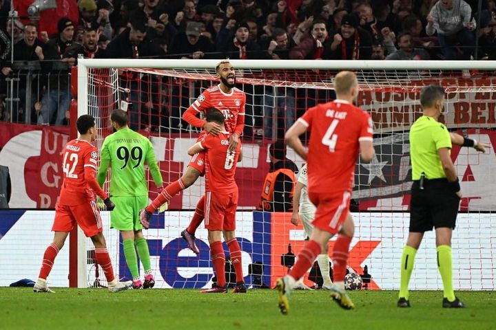 Bayern Munich loại 'Gã nhà giàu Pháp' PSG khỏi Champions League
