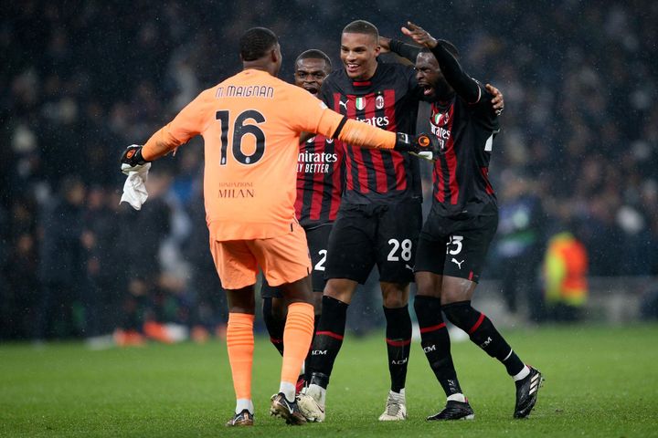 Đã xác định được 4 đội bóng vào vòng tứ kết Champions League
