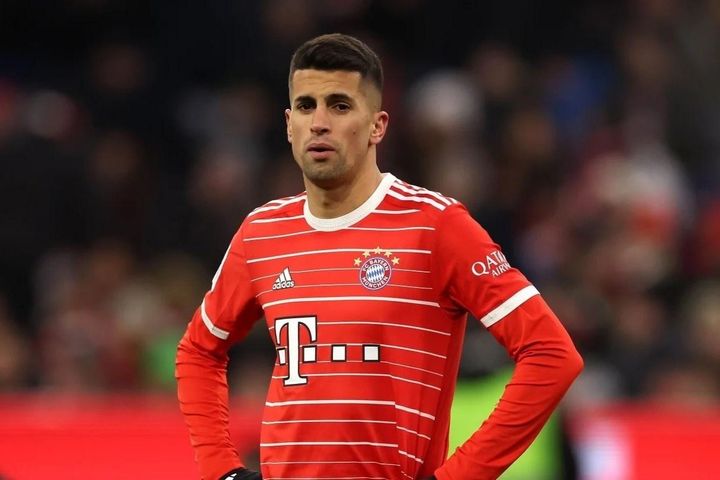 Phao cứu sinh của Cancelo ở Bayern Munich