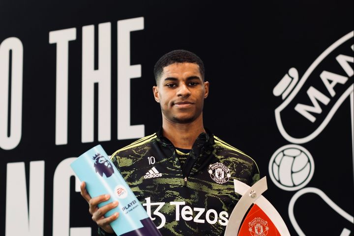 Rashford đi vào lịch sử Premier League