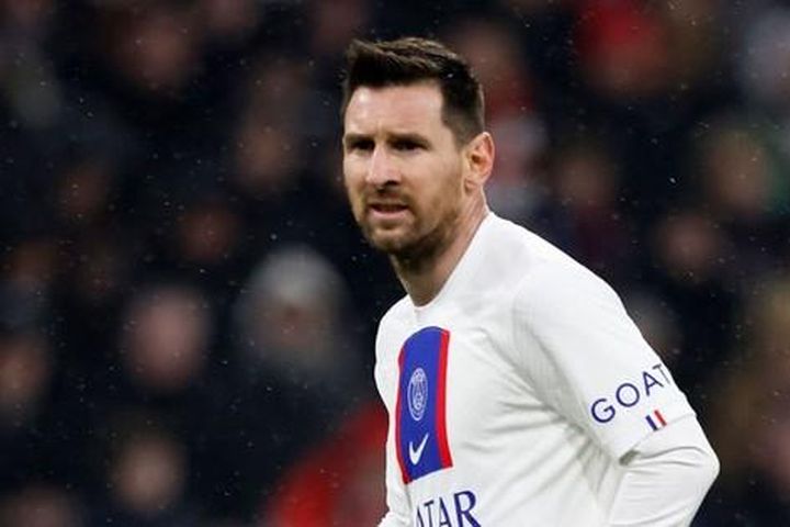Messi ra điều kiện để tiếp tục ở lại PSG