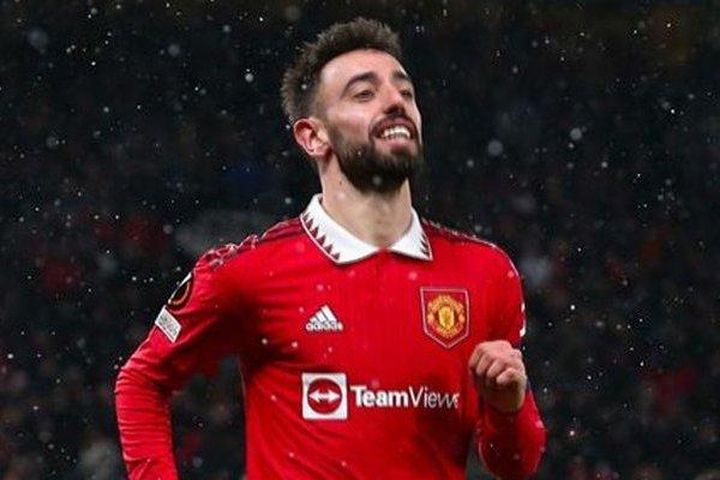 Bruno Fernandes gột rửa sạch mọi sai lầm ở trận thua Liverpool