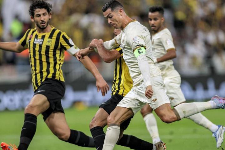Video bóng đá Al Ittihad - Al Nassr: Bàn thắng duy nhất định đoạt ngôi đầu (Saudi Pro League)