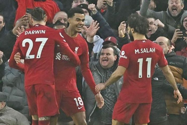 Klopp hài lòng khi định hình được hàng tiền đạo mới