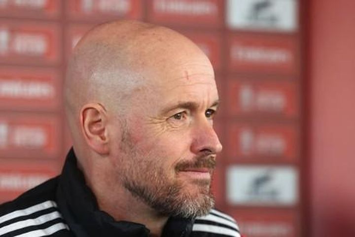 HLV Ten Hag báo tin vui bất ngờ cho CĐV MU