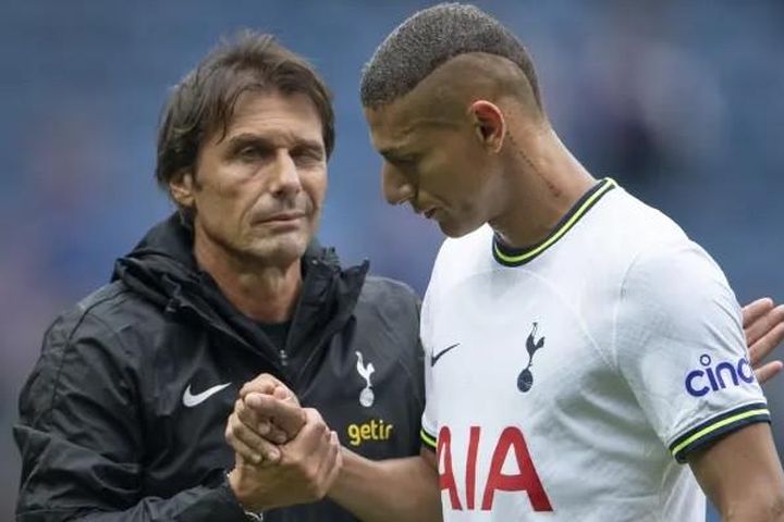 HLV Conte cho Richarlison 'nếm đòn' vì làm loạn Tottenham